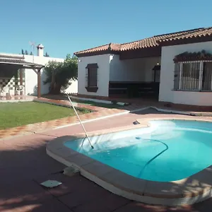  Сasa de vacaciones Agradable Chalet Con Piscina Escapadas.